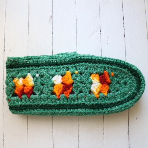 handmade crochet slippers - Picture 7 of 11